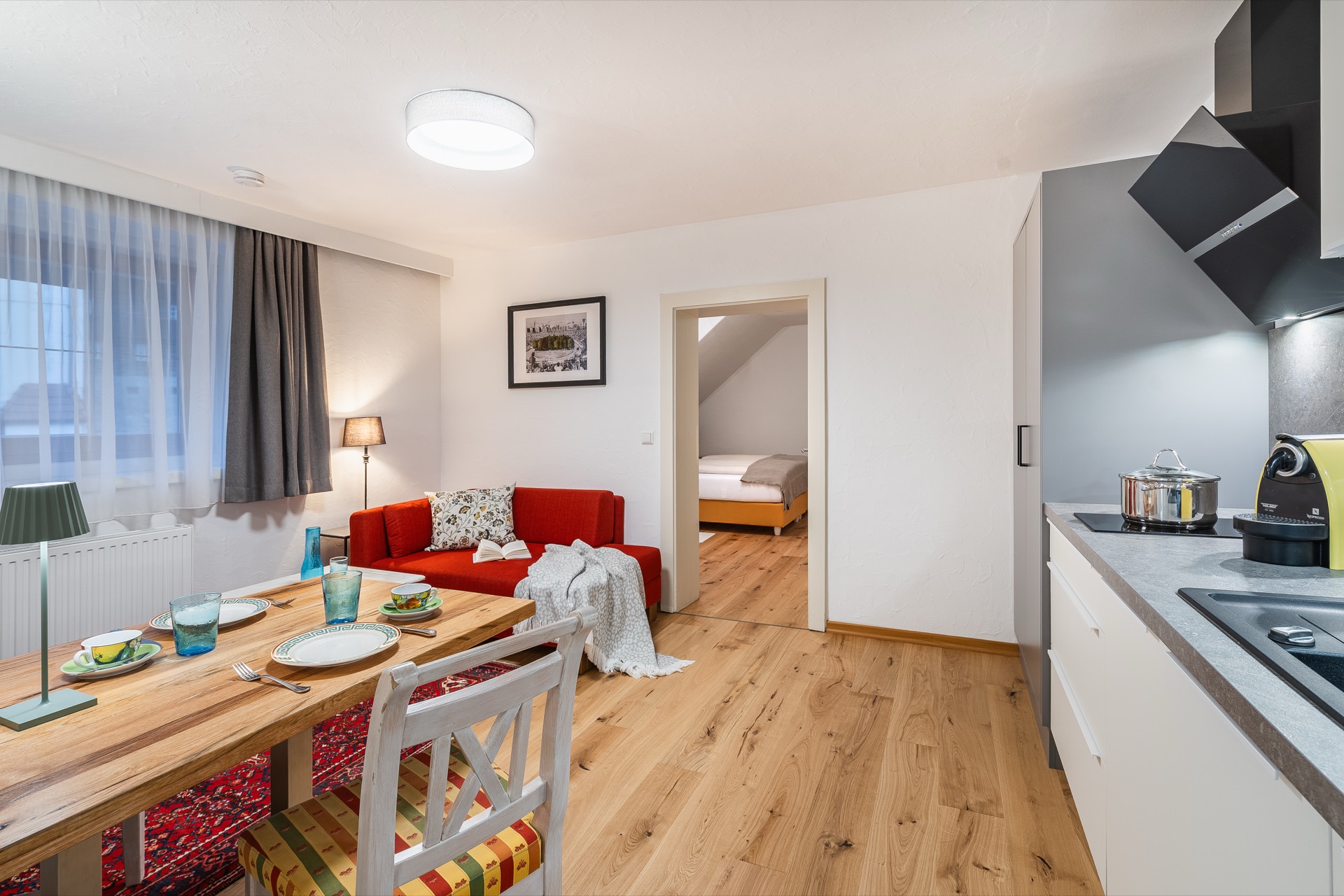 Landhaus Prägant Nr.18 — Offener Wohn-Küchenbereich – Appartement Nr.18 Landhaus Prägant Bad Kleinkirchheim, professionelle Ferienwohnung Fotografie Kärnten
